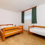 Hundefreundliches Nur 450 Meter Zum Mit Meerblick, Grill, Parkplatz
