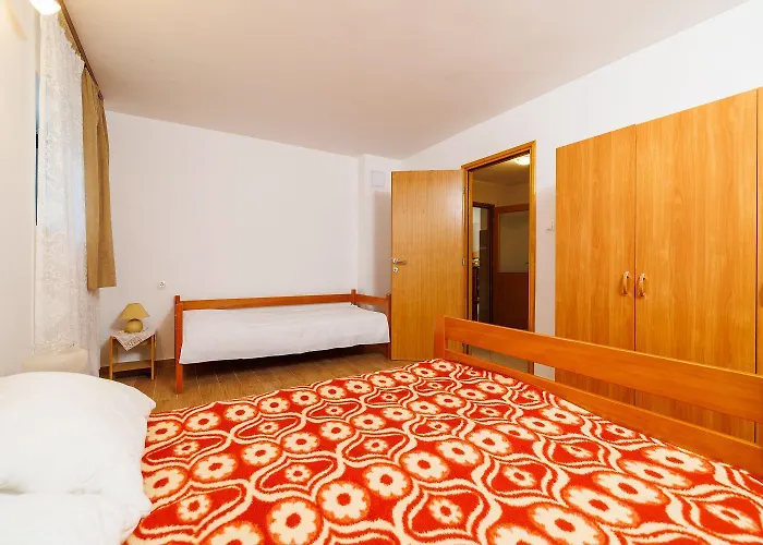 Apartment Hundefreundliches Nur 450 Meter Zum Mit Meerblick, Grill, Parkplatz Dramalj