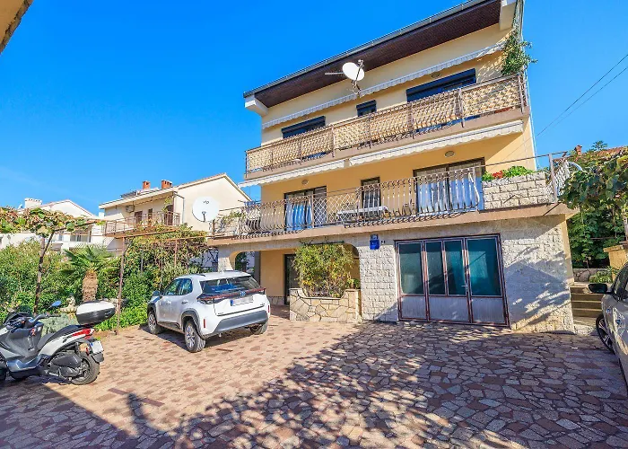Hundefreundliches Nur 450 Meter Zum Mit Meerblick, Grill, Parkplatz * Dramalj