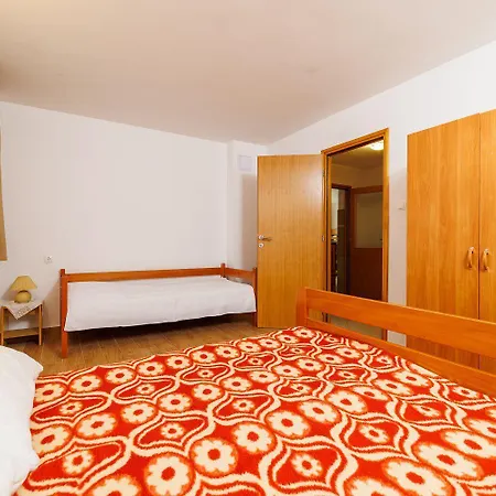 Apartmán Hundefreundliches Nur 450 Meter Zum Mit Meerblick, Grill, Parkplatz Dramalj
