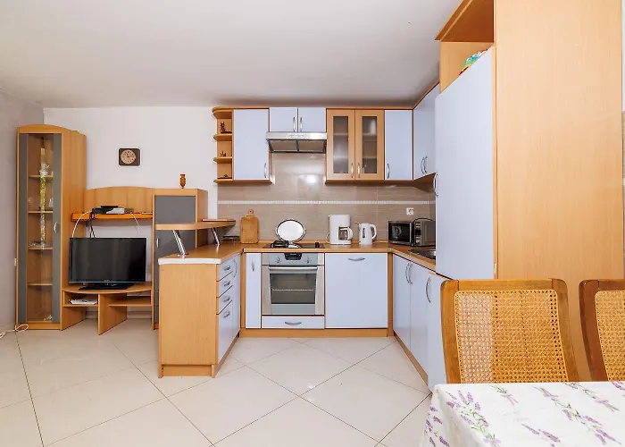 Hundefreundliches Nur 450 Meter Zum Mit Meerblick, Grill, Parkplatz Apartamento Dramalj